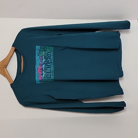 L.L. Bean Other - L.L. Bean Boys Green w/ Mountain Scene Long Sleeve T-Shirt,  M Reg
